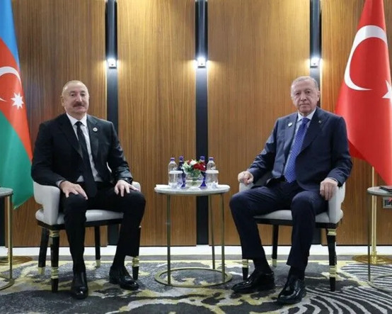 Ankara-Bakü hattında kritik temas: Aliyev'le görüşen Erdoğan'dan 'kardeşlik hukuku' vurgusu