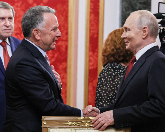 Witkoff'la görüşen Putin'den 'üçlü müzakereleri yeniden başlatmaya hazırız' mesajı