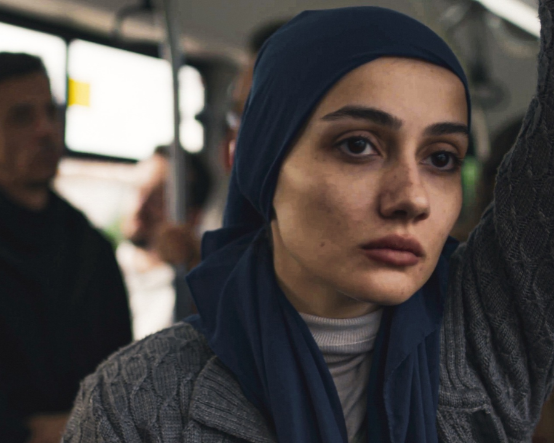 Altın Portakal’da Bir Anne Hakkında ve Ölü Arının İğnesi izlendi