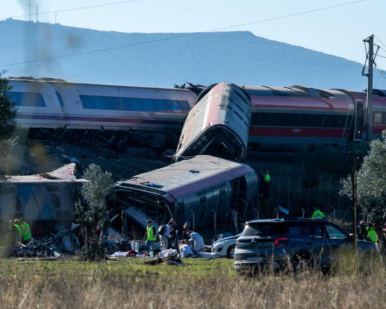 İspanya'daki hızlı tren faciasında can kaybı 68'e yükseldi: Ulusal yas ilan edildi, maçlar ertelendi