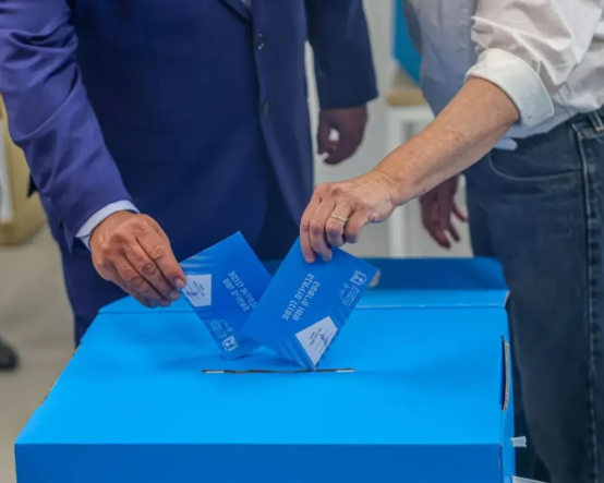 İsrail seçimlerinde yarış başa baş: Muhalefet oyların yüzde 51,3'üne ulaştı