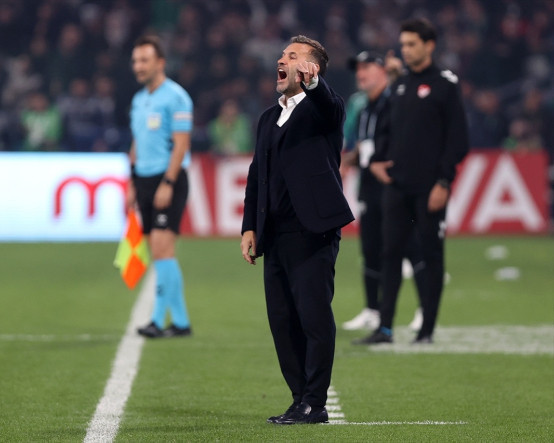Okan Buruk, Galatasaray'daki hedefini açıkladı: "Sadece parayla yapamıyorsunuz"