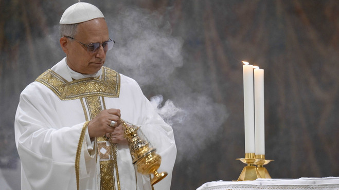 Pezeşkiyan'dan, Trump'ın hedef aldığı Papa 14. Leo'ya destek mesajı