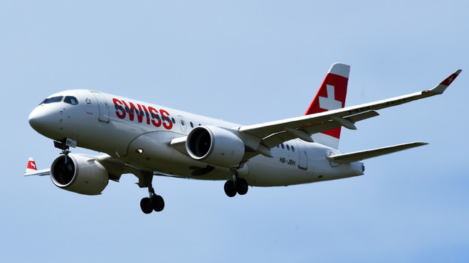 Yolcu uçağı alev aldı: 6 yolcu yaralandı