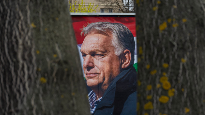 Orban'a yakın sermayedarlar çıkış arıyor: Macar patron şirketlerini devlete devrettiğini gözyaşları içinde duyurdu