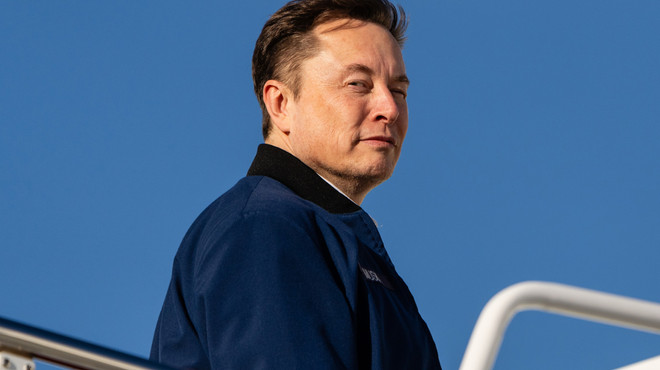 Musk “zamana” yenik düştü