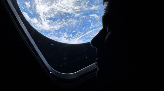 Netflix, Artemis II’nin Ay’ın yanından geçişini canlı yayınlayacak