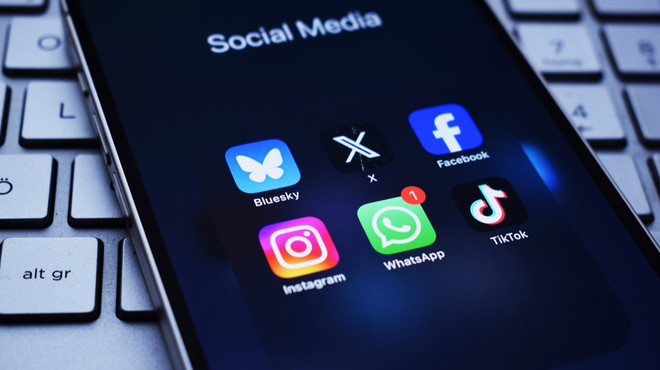 Uzmanlardan uyarı: Uygulamalarda fotoğraflarınıza tam erişim izni vermeyin