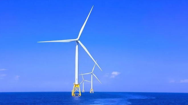 AB'den Fransa'nın 63 milyar euroluk deniz üstü rüzgar enerjisi destek planına onay