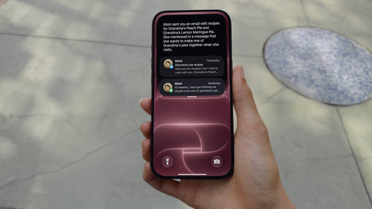 Apple, yenilenen Siri'yi anlatıyor