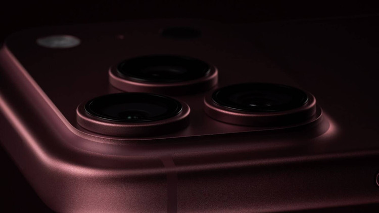 iPhone 18 Pro bordo renkli modeliyle geliyor