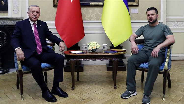 Ukrayna Devlet Başkanı Zelenski Türkiye'den ayrıldı