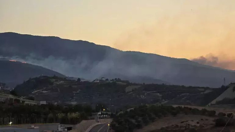 Hatay'da yangının 2'nci günü