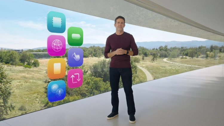 Ternus: iPhone’dan daha iyi tasarlanmış başka bir ürün yok