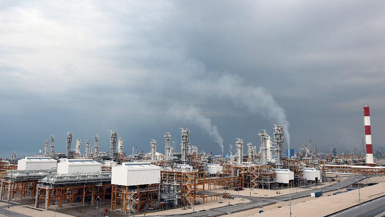 İsrail İran gaz sahasını bombaladı