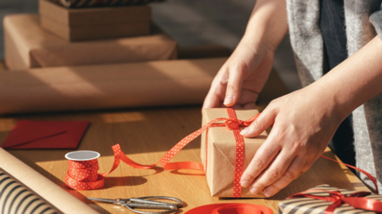 Sıranın dışındakiler de hediye ister