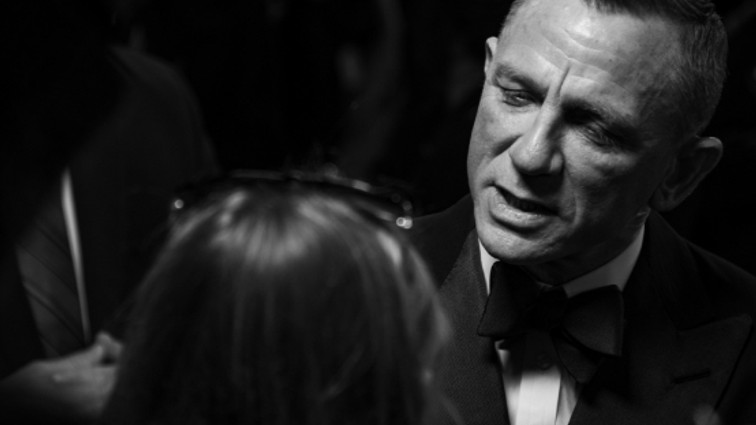 James Bond geri dönecek ama ne zaman?