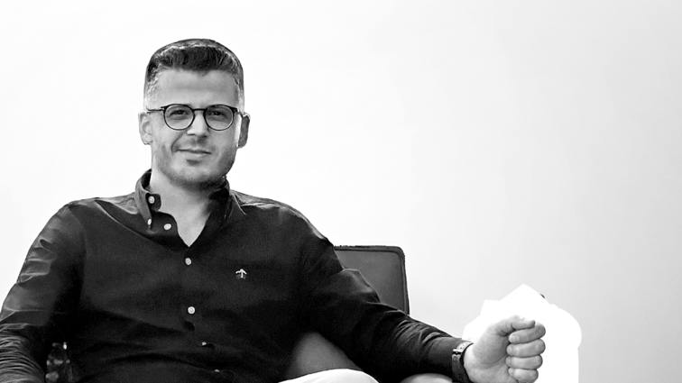 İnsan en çok kendini mi kandırır?