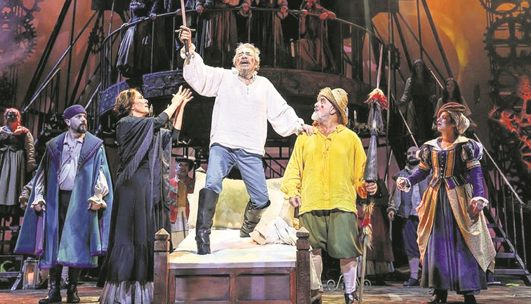 Biletini armağan edebileceğiniz 10 tiyatro oyunu