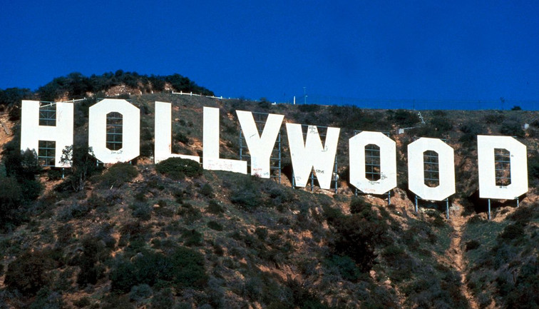 Warner Bros mücadelesi Hollywood’u altüst etti