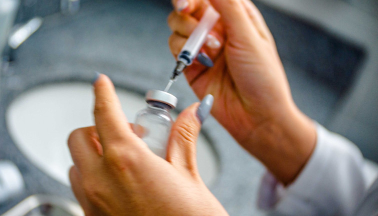 Hepatit D virüsüne karşı yeni ilaç: İlk monoklonal antikor tedavisi Çin'de uygulanmaya başlandı