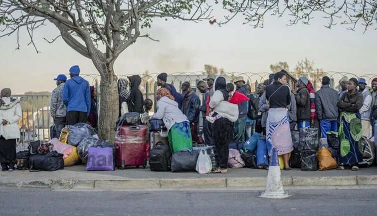 Göçmenler saldırı korkusuyla Güney Afrika'yı terk ediyor