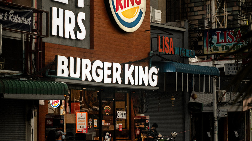 Burger King, maliyet artışı nedeniyle Whopper'ın fiyatını yükseltti