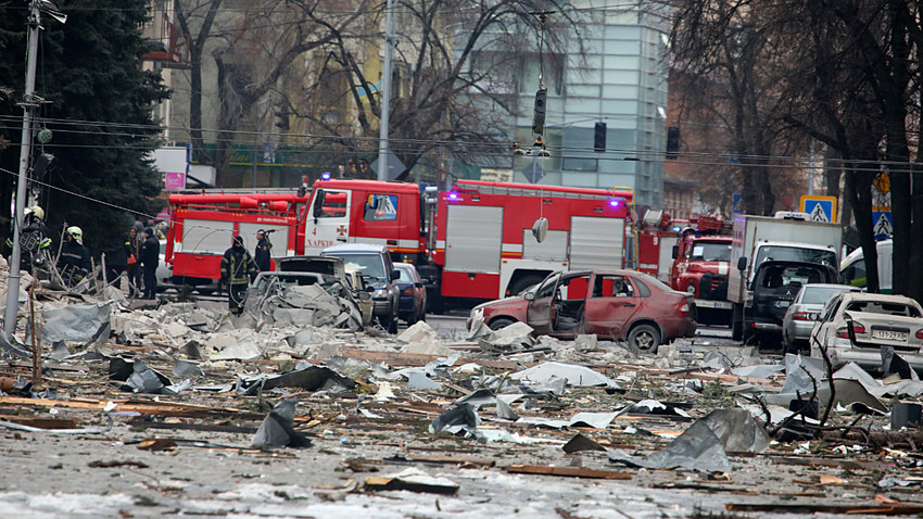 Rusya'nın 2 Mart'ta Ukrayna'nın Kharkiv kentine düzenlediği füze saldırısında, Svobody Özgürlük Meydanı ağır hasar gördü