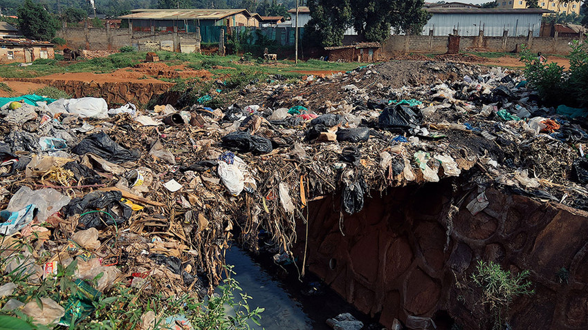 Plastik atıklar Uganda’nın göl ve nehirlerini tehdit ediyor