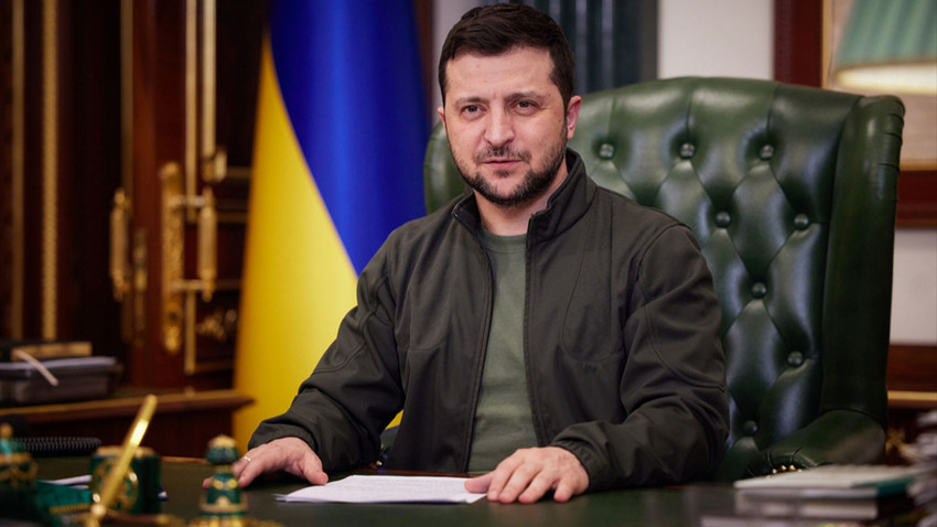 Zelenskiy: Rusya ile uzlaşılacak konuların Ukrayna'da referanduma sunulması gerekiyor