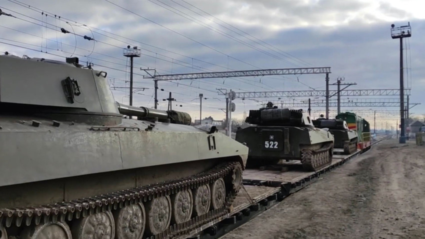 Yeni iddia: Almanya ambargoya rağmen Rusya'ya askeri teçhizat ihraç etti