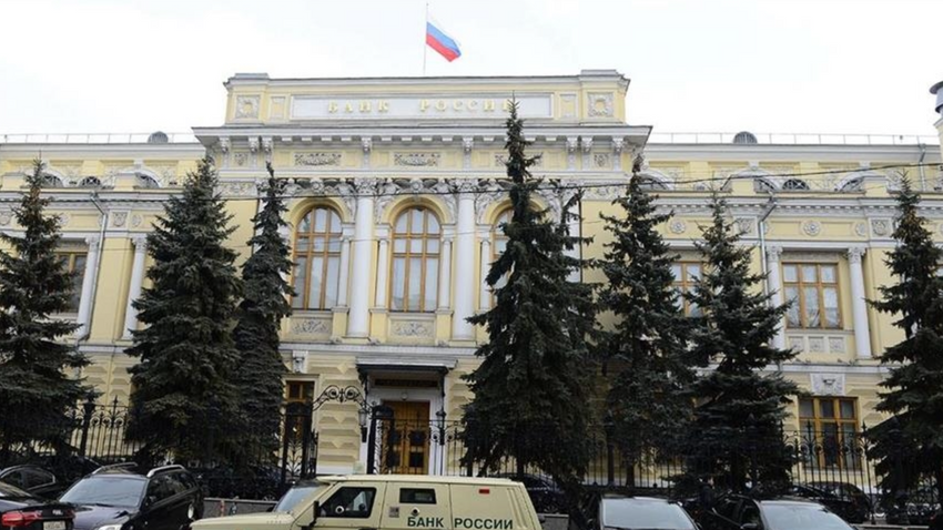 Rusya Merkez Bankası: Rezervlerimizdeki tüm altınlar Rusya’da