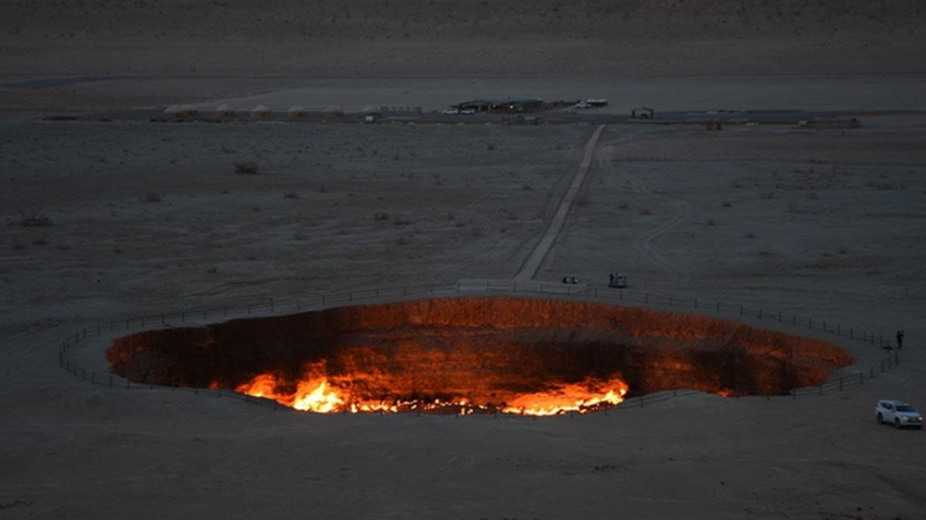 Türkmenistan'da 50 yıldır yanan Derveze gaz krateri kapatılacak
