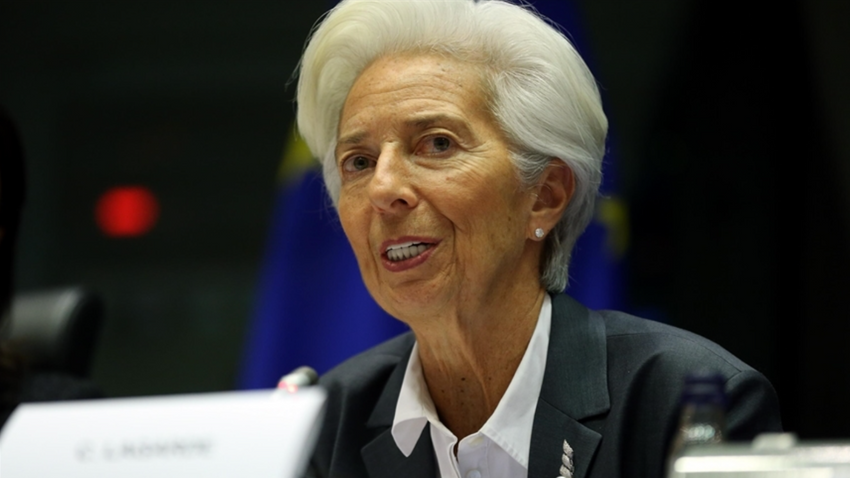 Avrupa Merkez Bankası Lagarde, faiz artırımı için bu yıl güçlü bir ihtimal olduğu sinyalini verdi