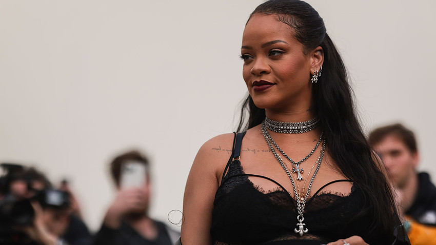 Rihanna anne oldu, oğlu en zengin bebekler listesine girdi