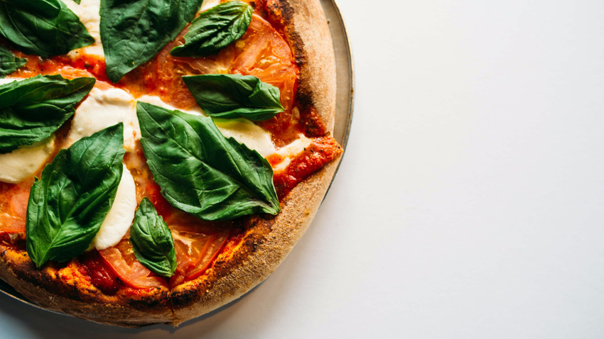 Pizzanın Yunan yemeği olduğu iddia edildi
