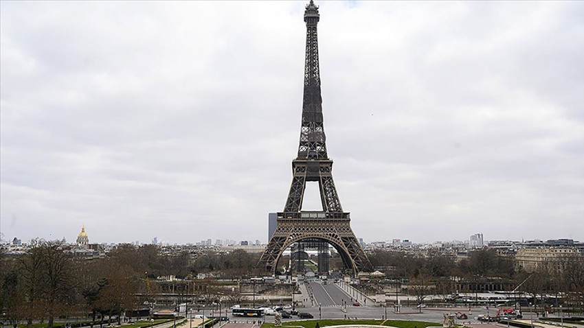 Fransızlar enerji krizi nedeniyle kış gelmeden odun depolamaya başladı