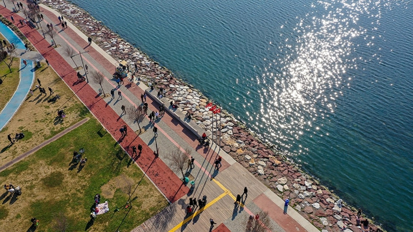 Sıcaklıklar artıyor: Yurt genelinde bu hafta fön rüzgarları esecek