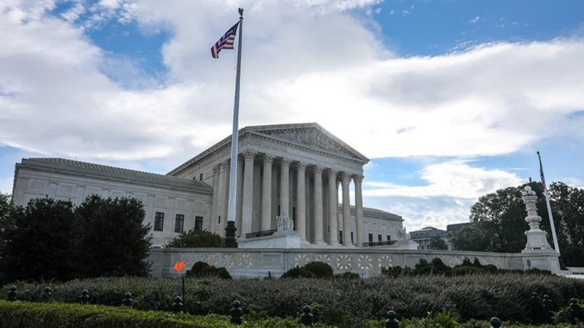 ABD'lilerin yüzde 54'ü, kürtaj tartışmaları nedeniyle Yüksek Mahkemeyi onaylamıyor