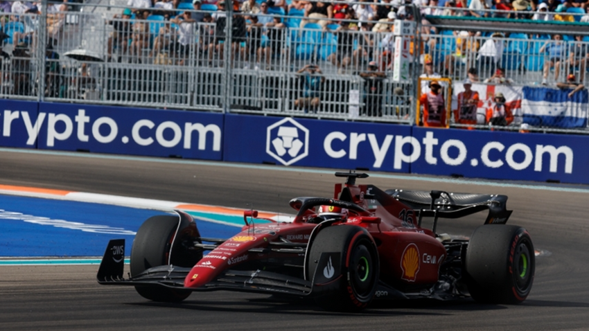 F1 Azerbaycan Grand Prix'sinde 'pole' pozisyonu Leclerc'in