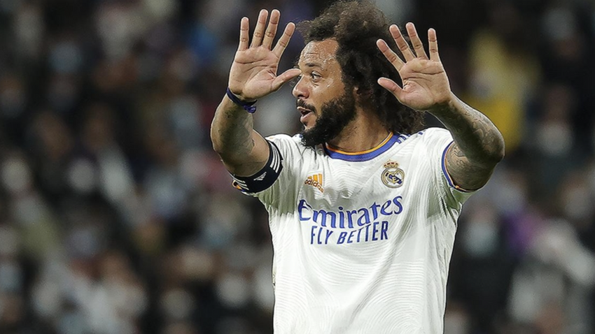 Marcelo Real Madrid'e veda etti