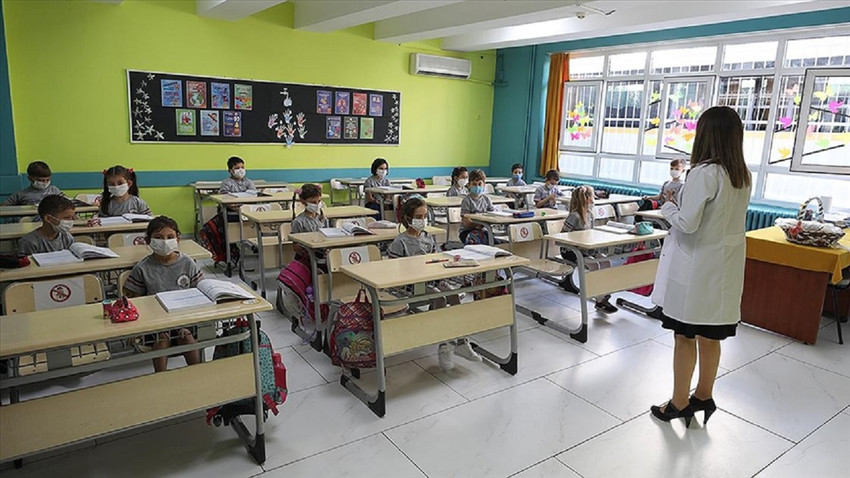MEB, 100 bin sınıf öğretmenine matematik öğretim eğitimi verecek