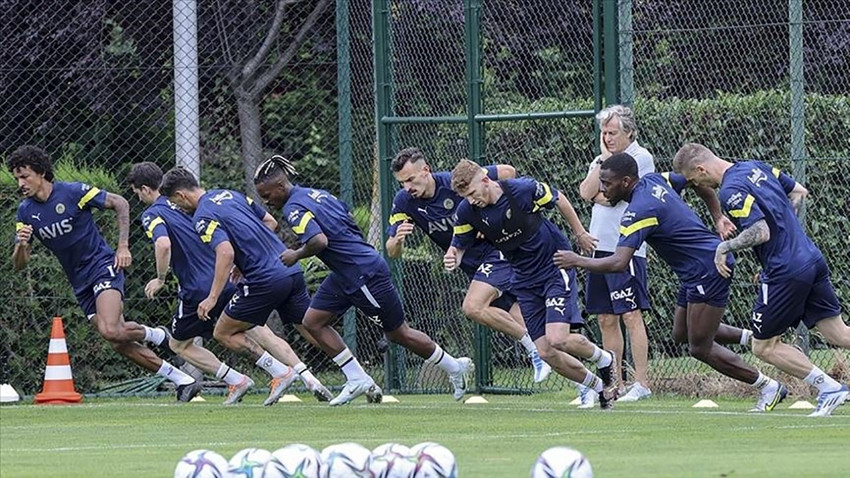 Fenerbahçe'de 8 isim kamp kadrosuna alınmadı