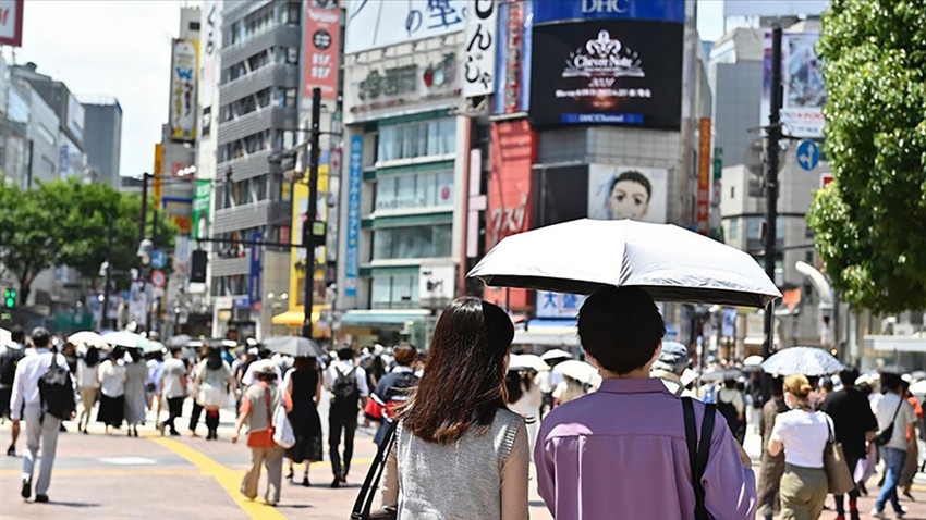 Japonya'da aşırı sıcak alarmı: 15 bin 675 kişi hastaneye kaldırıldı