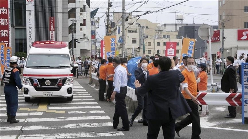 Japon polisi, eski Başbakan Abe'nin öldürülmesinde güvenlik zafiyeti olduğunu söyledi