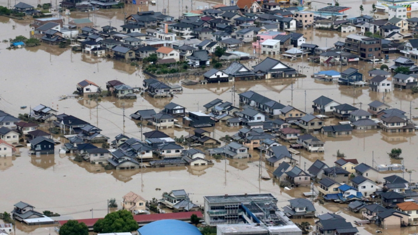 Japonya'da şiddetli yağış: 480 binden fazla kişi tahliye edildi