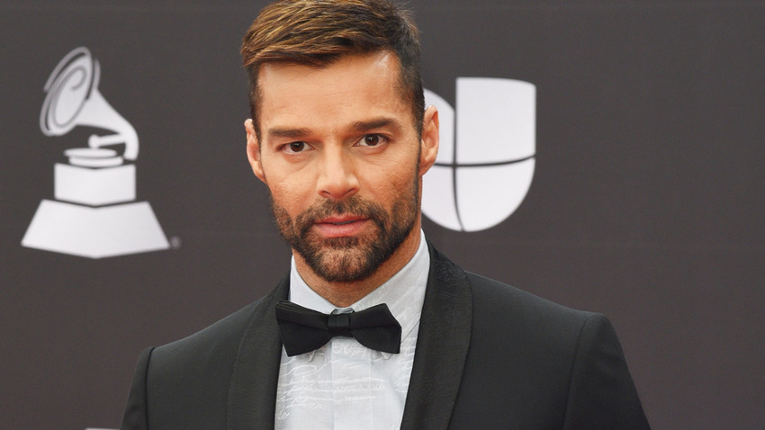 Ricky Martin ensest iddialarını reddetmek için mahkemeye çıkacak