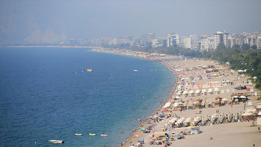 Antalya'da nem oranı yüzde 80'e çıktı