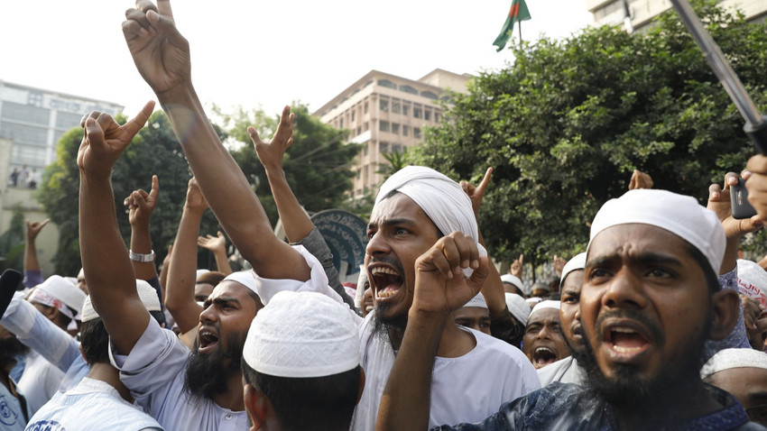 Bangladeş'te yüzde 52 akaryakıt zammı protestolara yol açtı