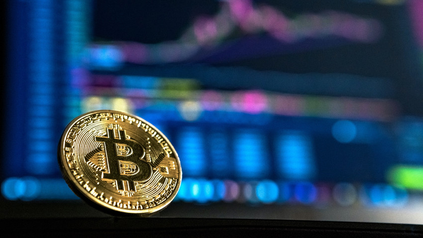 Piyasalardaki kaos Bitcoin'i yukarı taşıyor: 28 bin doları aştı